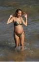 Nicole Richie embarazada y en bikini 3