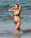 Nicole Richie embarazada y en bikini 4