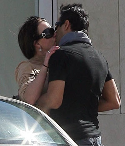 Britney besando a su paparazzi 3