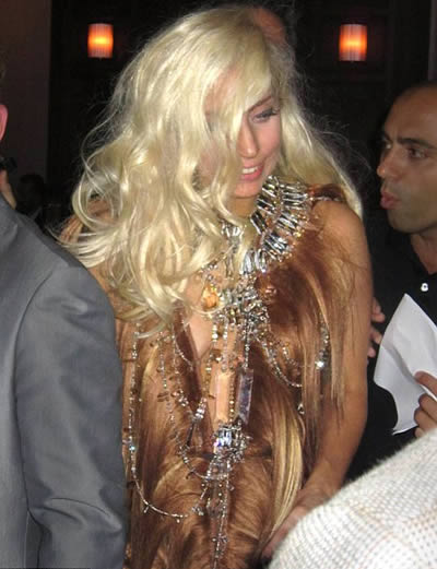 Lada Gaga vestido de cabello 4