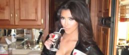 Kim Kardashian hot para Pepsi Max