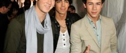 Los Jonas Brothers se separan? Ellos afirman que no!