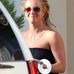 Britney saliendo de estudio 3