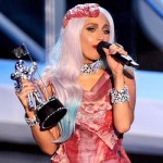 MTV 2010 Lady Gaga vestido de carne 4